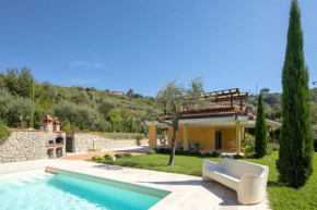 Villa Lunense by VacaVilla